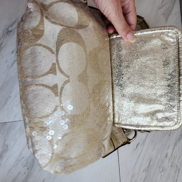 Coach Tan and Cream Satchel with Signature Style - Picture 9 of 14